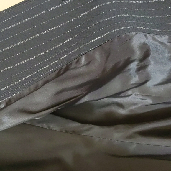 Ann Taylor women's blazer suit - Picture 7 of 8